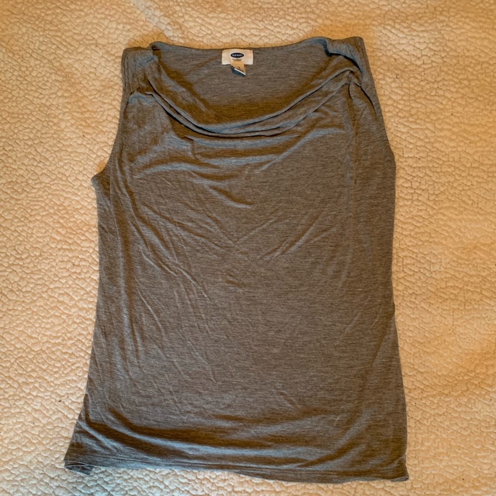 Gray tank - Picture 2 of 2